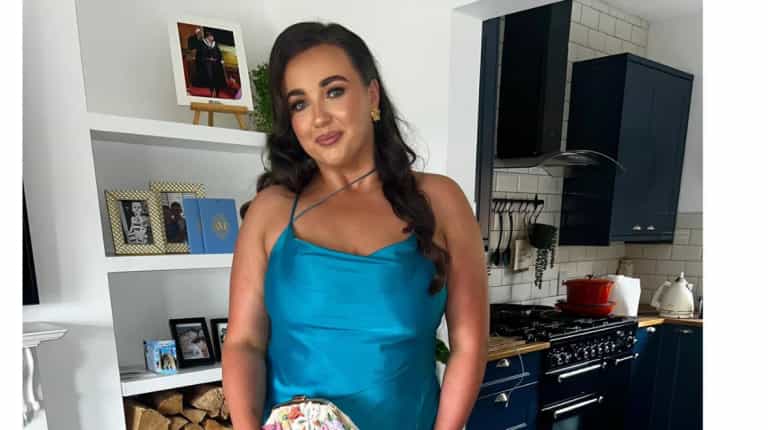Tributes flood in for young woman found dead at nightclub Tributes flood in for young woman found dead at nightclub