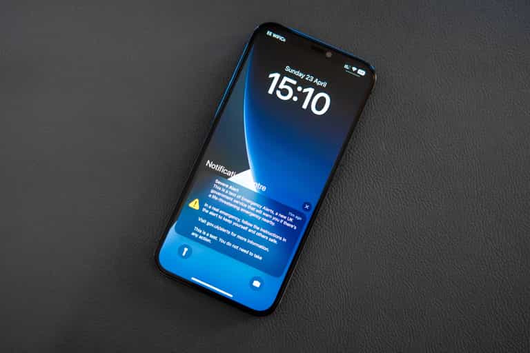 UK-wide ‘Armageddon alert’ to be sent to millions of Brits phones causing loud alarm UK-wide ‘Armageddon alert’ to be sent to millions of Brits phones causing loud alarm