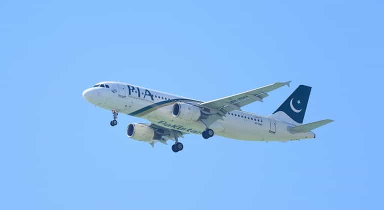 Pakistan Airlines advert shows plane flying into Eiffel Tower Pakistan Airlines advert shows plane flying into Eiffel Tower