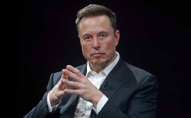Elon Musk ‘interested in buying’ top 6 Premier League club Elon Musk ‘interested in buying’ top 6 Premier League club
