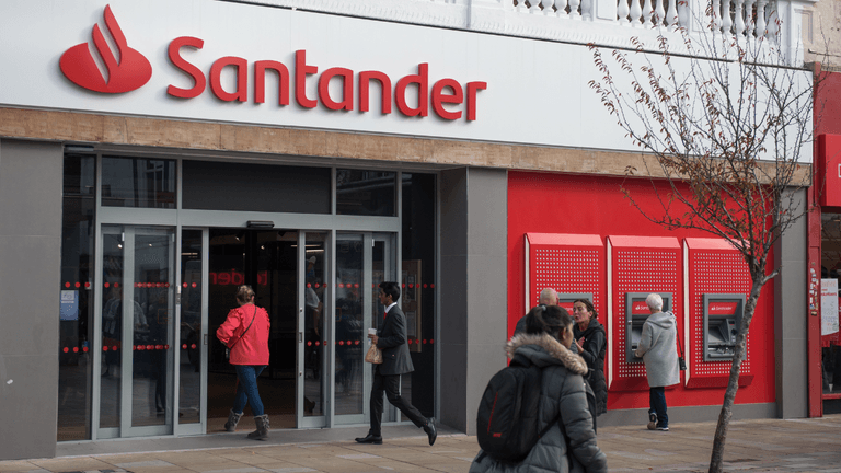 Santander customers on high alert as bank ‘considering quitting UK’ Santander customers on high alert as bank ‘considering quitting UK’