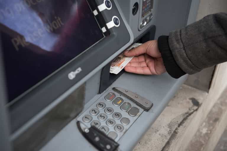 Experts warn Brits to move money out of major UK bank after change Experts warn Brits to move money out of major UK bank after change