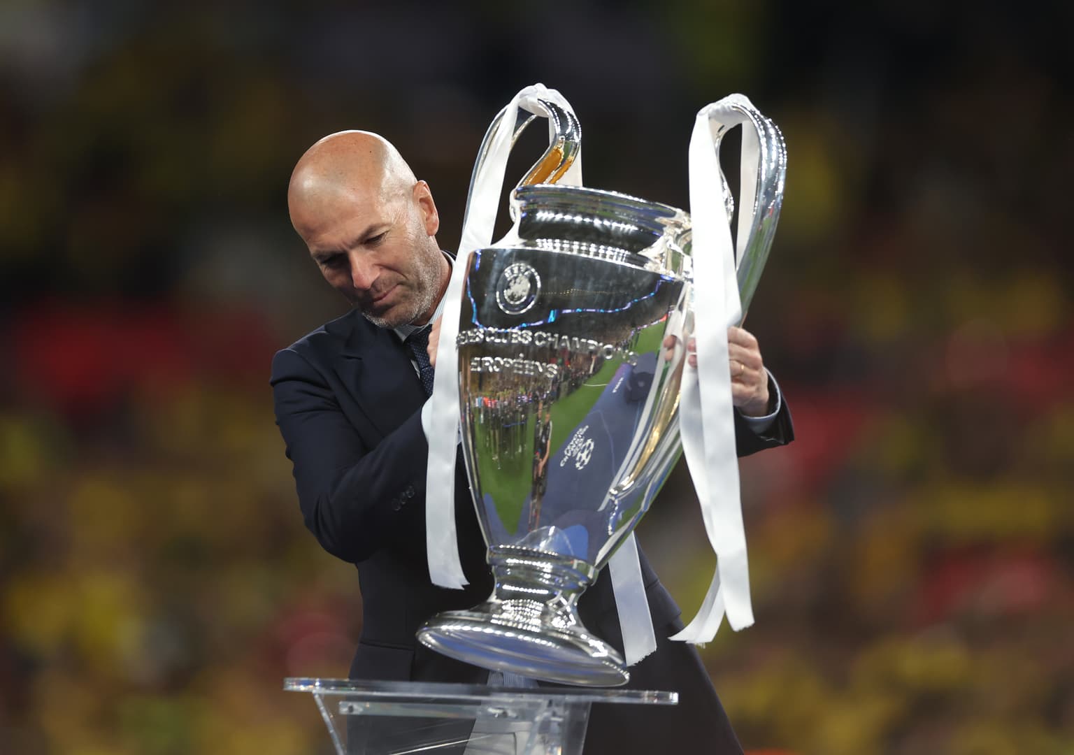 Champions League final could be held in the USA with negotiations underway
