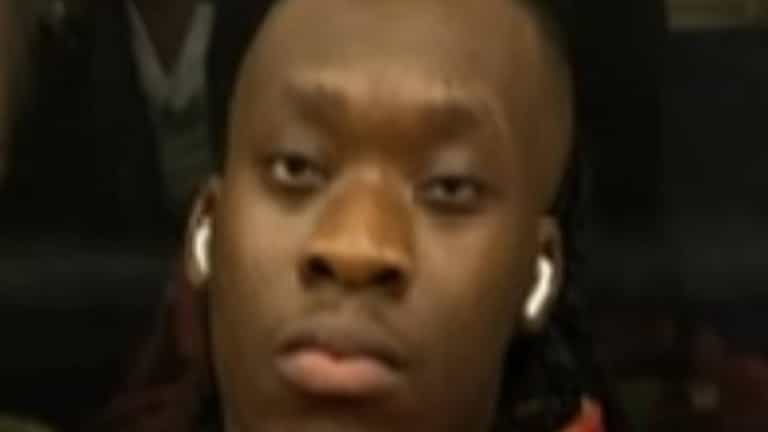 Police searching for man who ‘masturbated while staring at woman’ on Tube Police searching for man who ‘masturbated while staring at woman’ on Tube