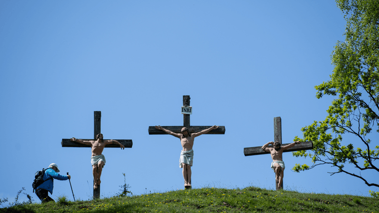 84-year-old critically injured after falling from cross during crucifixion reenactment 84-year-old critically injured after falling from cross during crucifixion reenactment