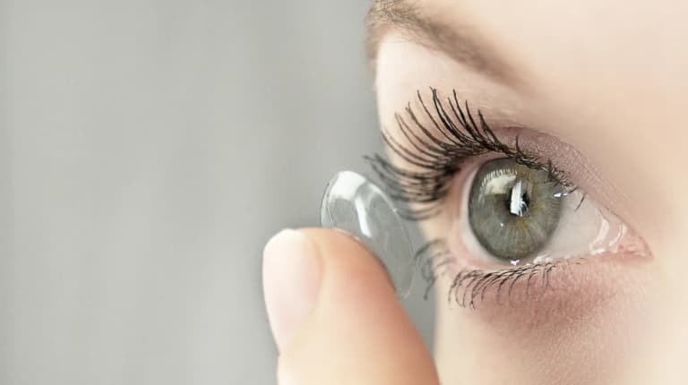 Woman had 23 contact lenses taken out from her eye after she ‘forgot’ to remove them Woman had 23 contact lenses taken out from her eye after she ‘forgot’ to remove them