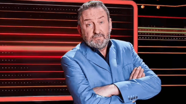 Lee Mack sparks backlash after ‘cruel’ joke about 1% Club contestant’s appearance Lee Mack sparks backlash after ‘cruel’ joke about 1% Club contestant’s appearance