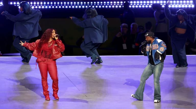 You can still get Kendrick Lamar and SZA tickets for the Grand National Tour You can still get Kendrick Lamar and SZA tickets for the Grand National Tour