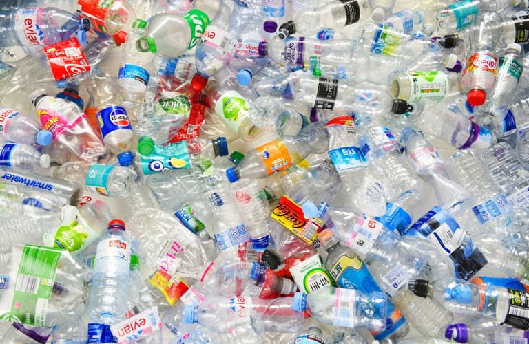 Brits to get paid for returning empty plastic bottles to Tesco, Asda and Sainsbury’s Brits to get paid for returning empty plastic bottles to Tesco, Asda and Sainsbury’s