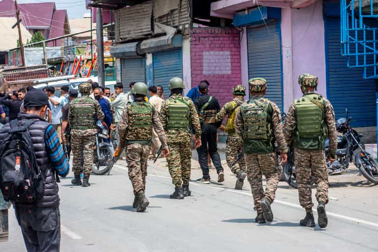 India accuses Pakistan of using retaliatory high-speed missiles as conflict escalates India accuses Pakistan of using retaliatory high-speed missiles as conflict escalates