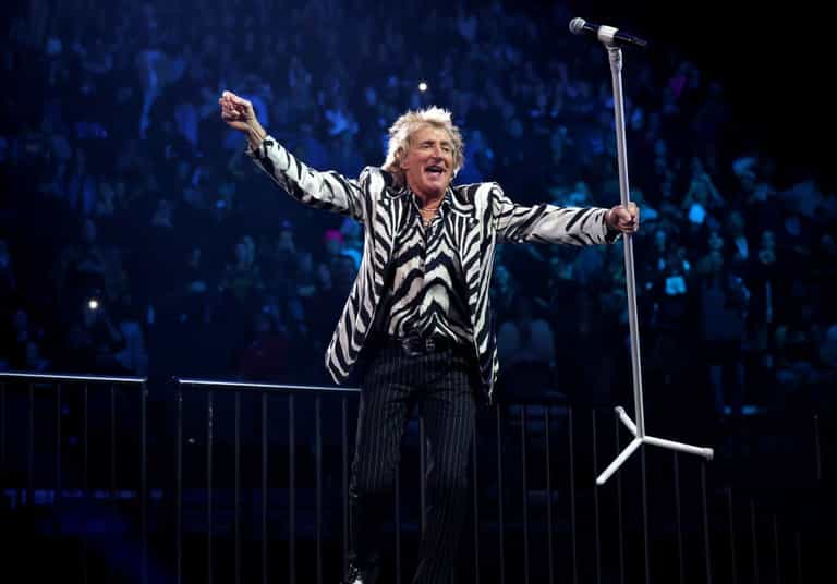 Rod Stewart cancels US tour dates just weeks before Glastonbury Rod Stewart cancels US tour dates just weeks before Glastonbury