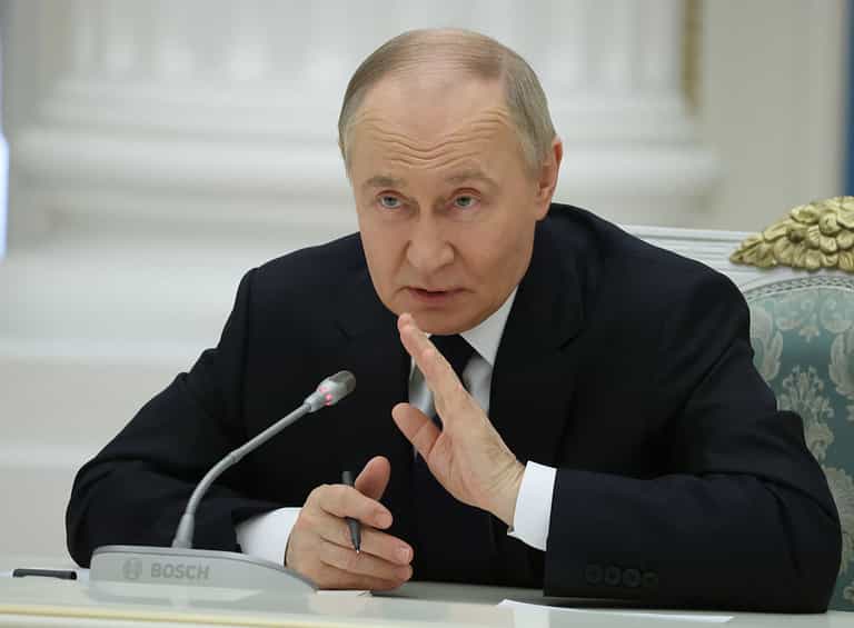 Russia hits ‘almost all of Ukraine’ with 40 missiles and more than 400 drones Russia hits ‘almost all of Ukraine’ with 40 missiles and more than 400 drones