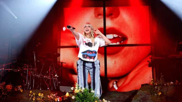 Renee Rapp announces headline tour dates and ticket details for 2025 Renee Rapp announces headline tour dates and ticket details for 2025