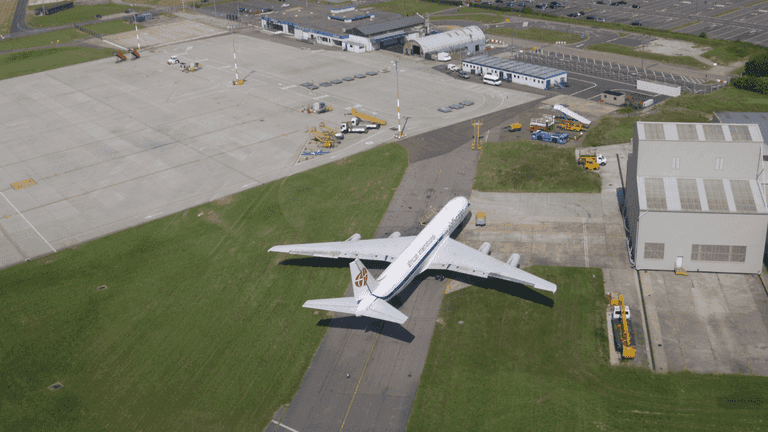 Abandoned UK airport set to reopen with Ryanair and EasyJet flights Abandoned UK airport set to reopen with Ryanair and EasyJet flights