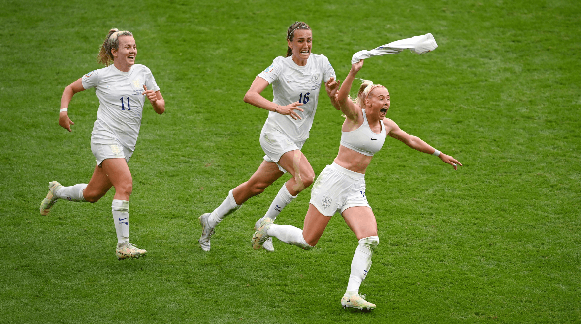 Pubs are allowed to stay open until 1am for England vs Italy