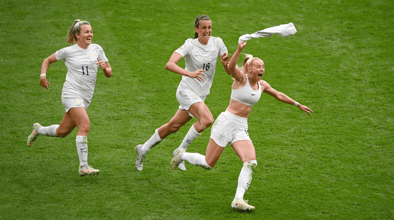 Pubs are allowed to stay open until 1am for England vs Italy Pubs are allowed to stay open until 1am for England vs Italy