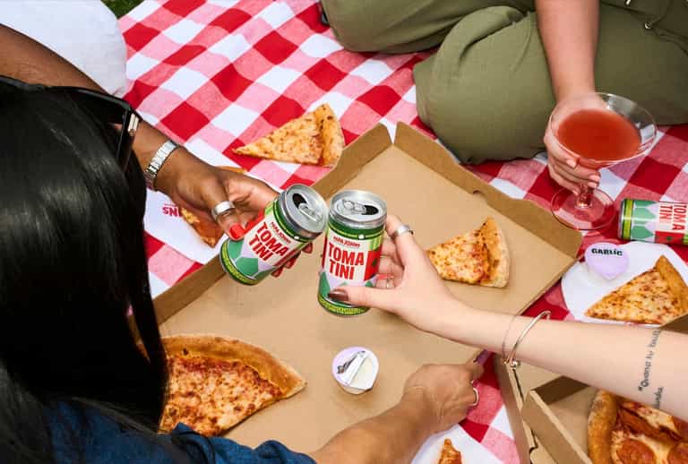 Papa Johns’ launches cocktail made with their own pizza sauce Papa Johns’ launches cocktail made with their own pizza sauce