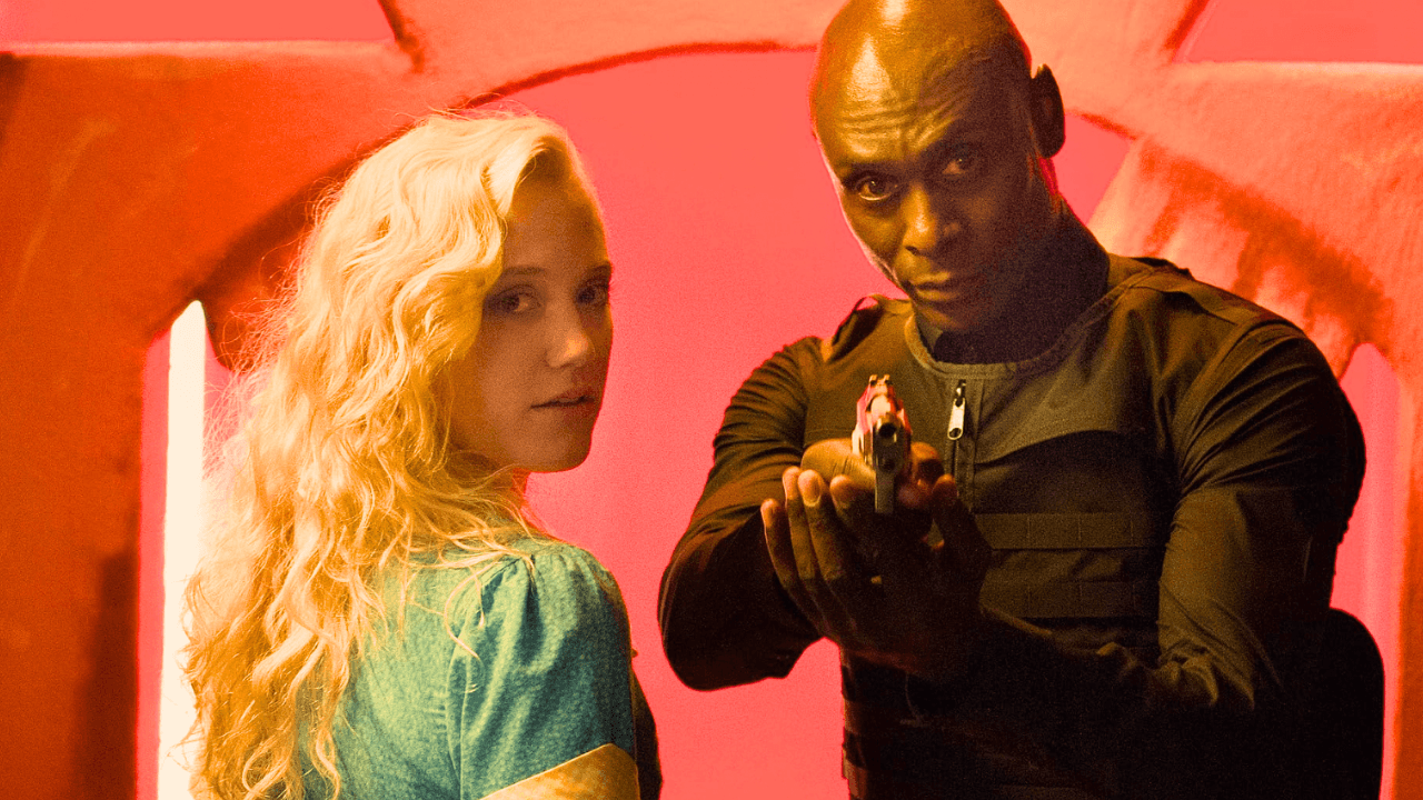A modern cult classic thriller movie is airing on TV tonight