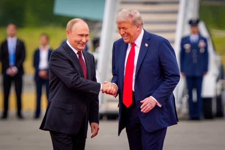 Putin agrees to ‘game-changing’ security guarantees for Ukraine, US envoy says Putin agrees to ‘game-changing’ security guarantees for Ukraine, US envoy says