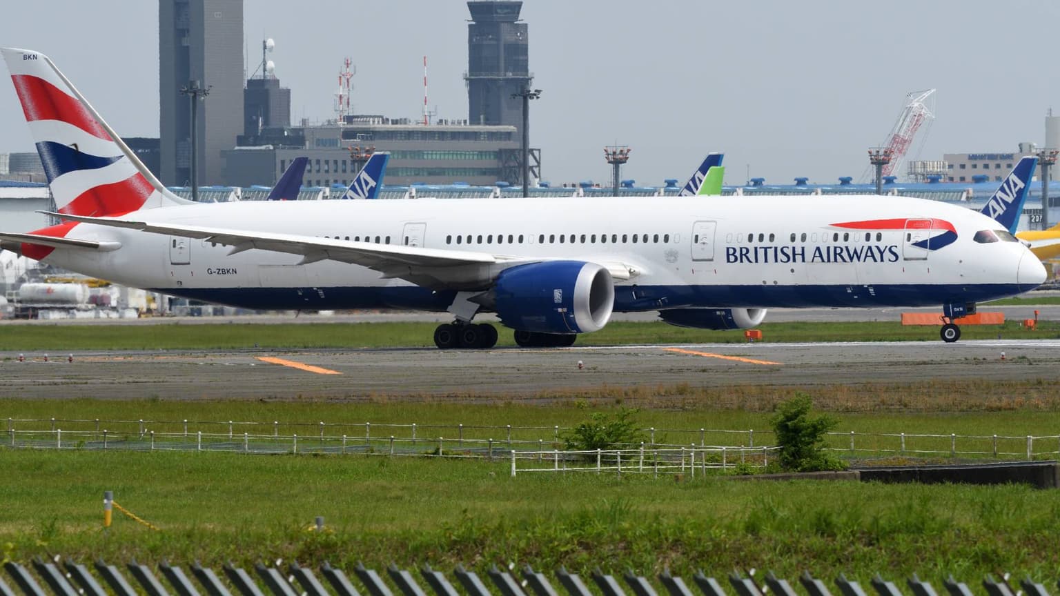 British Airways flight makes emergency landing after ‘cabin fills with smoke’