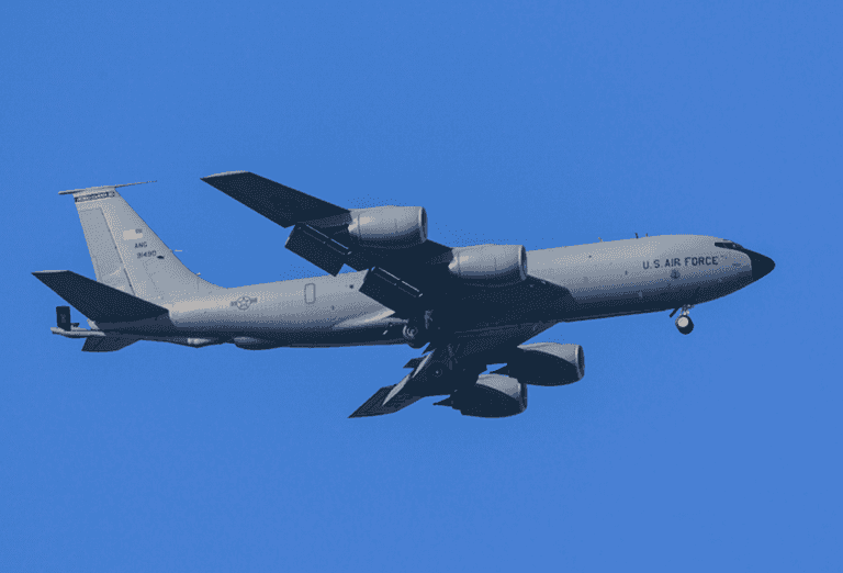 Mystery fleet of US jets fly to UK ahead of top secret meeting Mystery fleet of US jets fly to UK ahead of top secret meeting