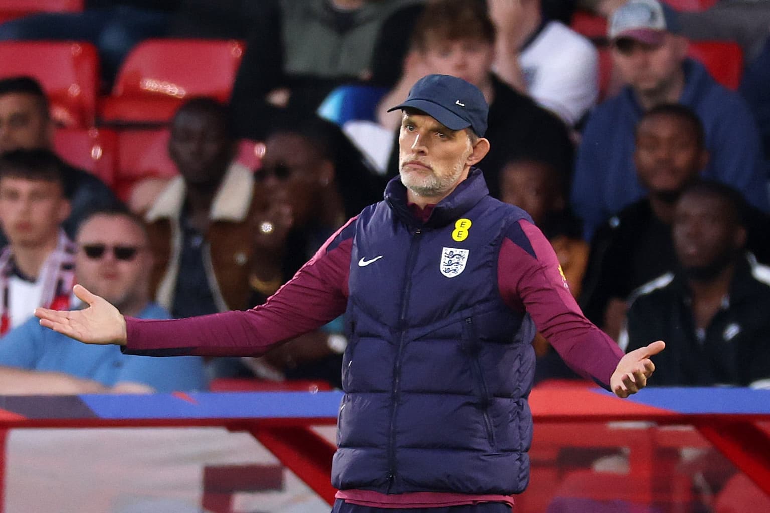 One of England’s star players has been forced to withdraw from the squad with an injury