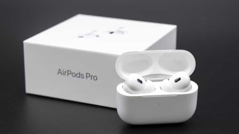 Apple’s new AirPods cost £219, but shoppers switch to £15 alternative that ‘basically sound the same’ Apple’s new AirPods cost £219, but shoppers switch to £15 alternative that ‘basically sound the same’