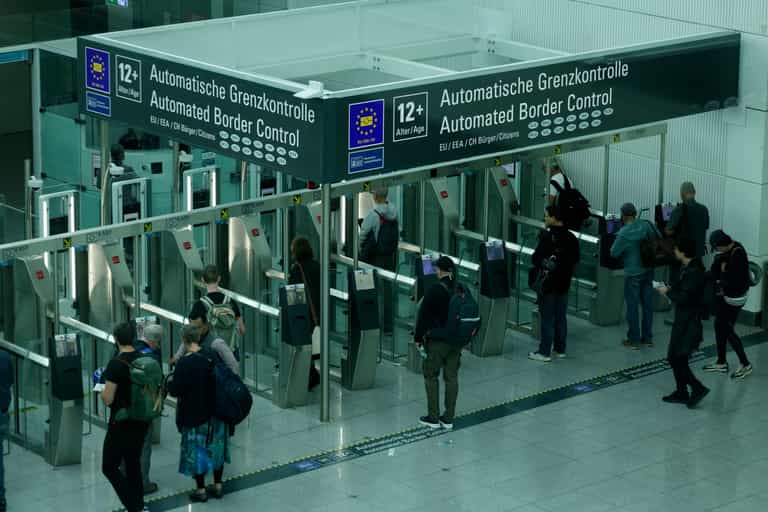 UK travellers told to ‘expect long queues’ as major new EU border rules come into force today UK travellers told to ‘expect long queues’ as major new EU border rules come into force today