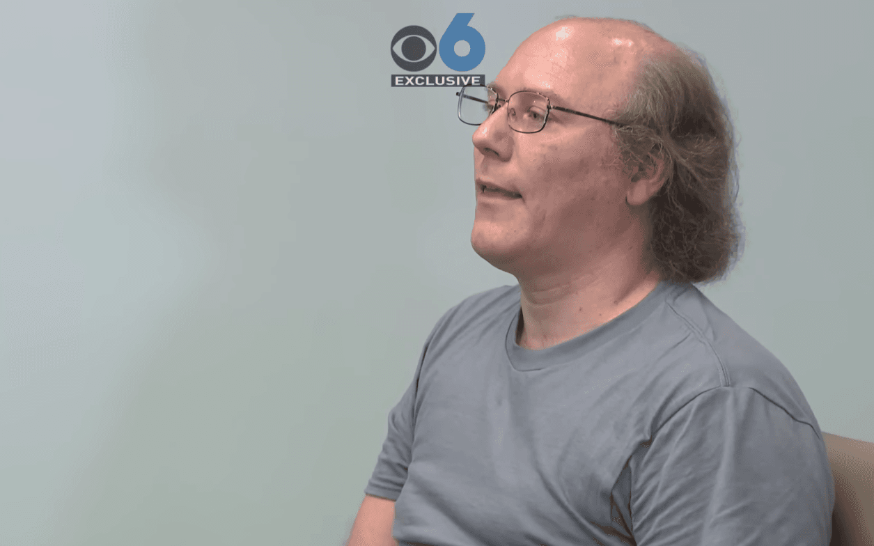 Man confesses to killing both of his parents live on TV