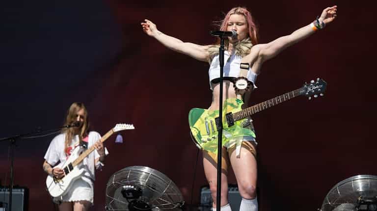 Wet Leg announce summer 2026 UK tour dates – how to get tickets Wet Leg announce summer 2026 UK tour dates – how to get tickets