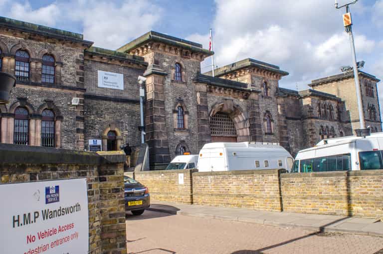 Manhunt underway after imprisoned migrant mistakenly released Manhunt underway after imprisoned migrant mistakenly released