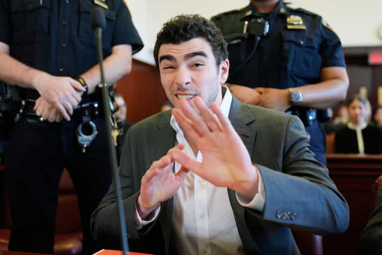 Luigi Mangione could be spared death penalty thanks to US attorney general ‘mistake’ Luigi Mangione could be spared death penalty thanks to US attorney general ‘mistake’