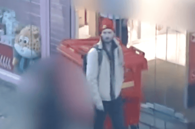 Met Police searching for hero who stopped man from sexually assaulting three women Met Police searching for hero who stopped man from sexually assaulting three women