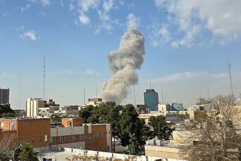 UK Foreign Office issues urgent warning to Brits in Middle East UK Foreign Office issues urgent warning to Brits in Middle East