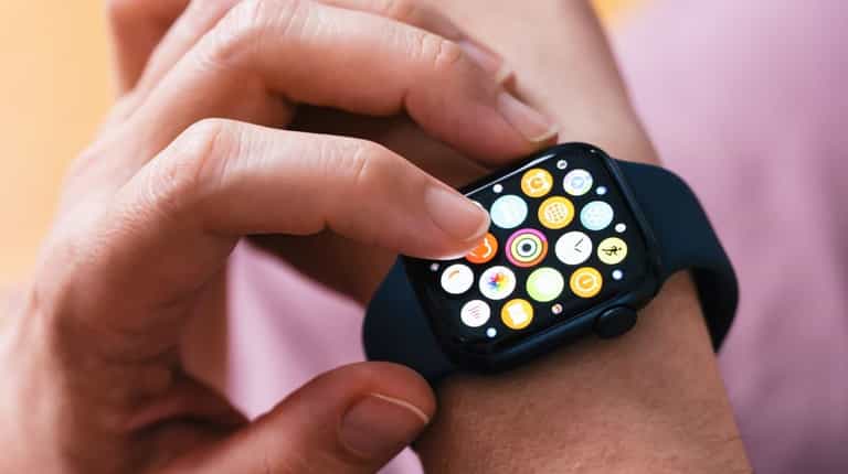 Shoppers can bag Apple Watch at one of the lowest prices ever with this deal Shoppers can bag Apple Watch at one of the lowest prices ever with this deal