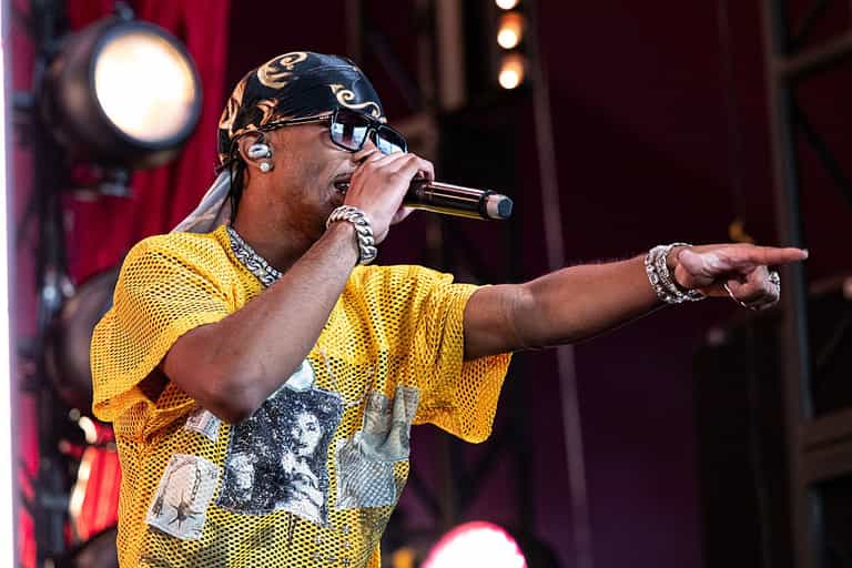 Music star D4vd charged with murder of teenage girl who went missing last year Music star D4vd charged with murder of teenage girl who went missing last year