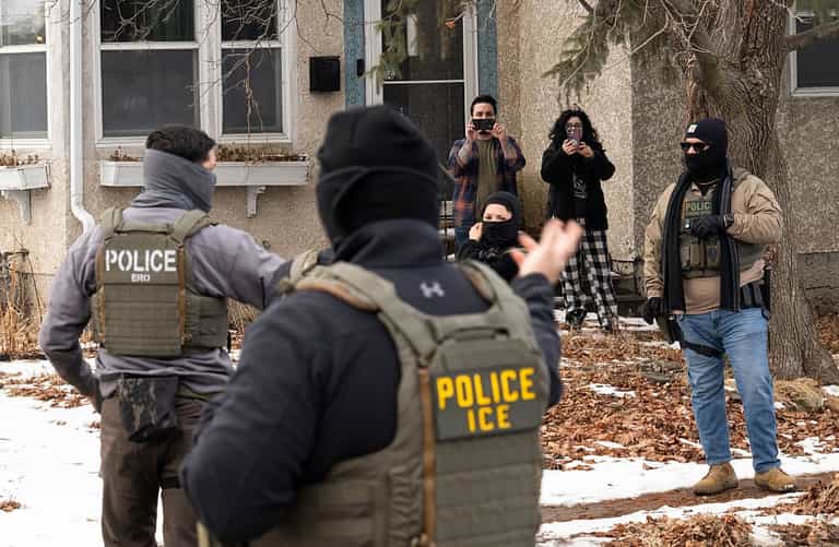 ICE arrest family of slain Iran warlord living in Los Angeles ICE arrest family of slain Iran warlord living in Los Angeles