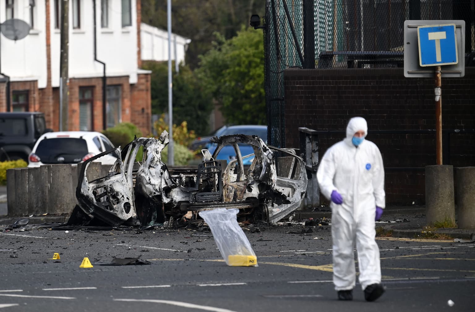Car bomb detonated outside UK police station ‘was sent to kill officers’