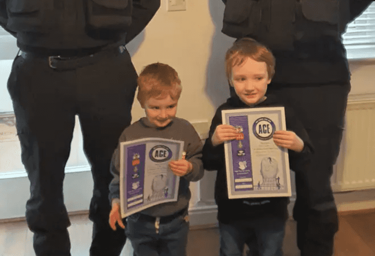 Boys praised as ‘young heroes’ for using Alexa to call ambulance for mum having a seizure Boys praised as ‘young heroes’ for using Alexa to call ambulance for mum having a seizure