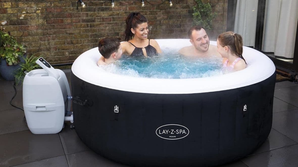 ‘Perfect’ hot tub gets big reduction on Amazon in rare discount