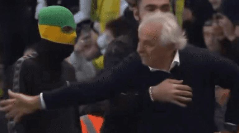 Top flight football match ends in chaos as ultras invade pitch and confront manager Top flight football match ends in chaos as ultras invade pitch and confront manager