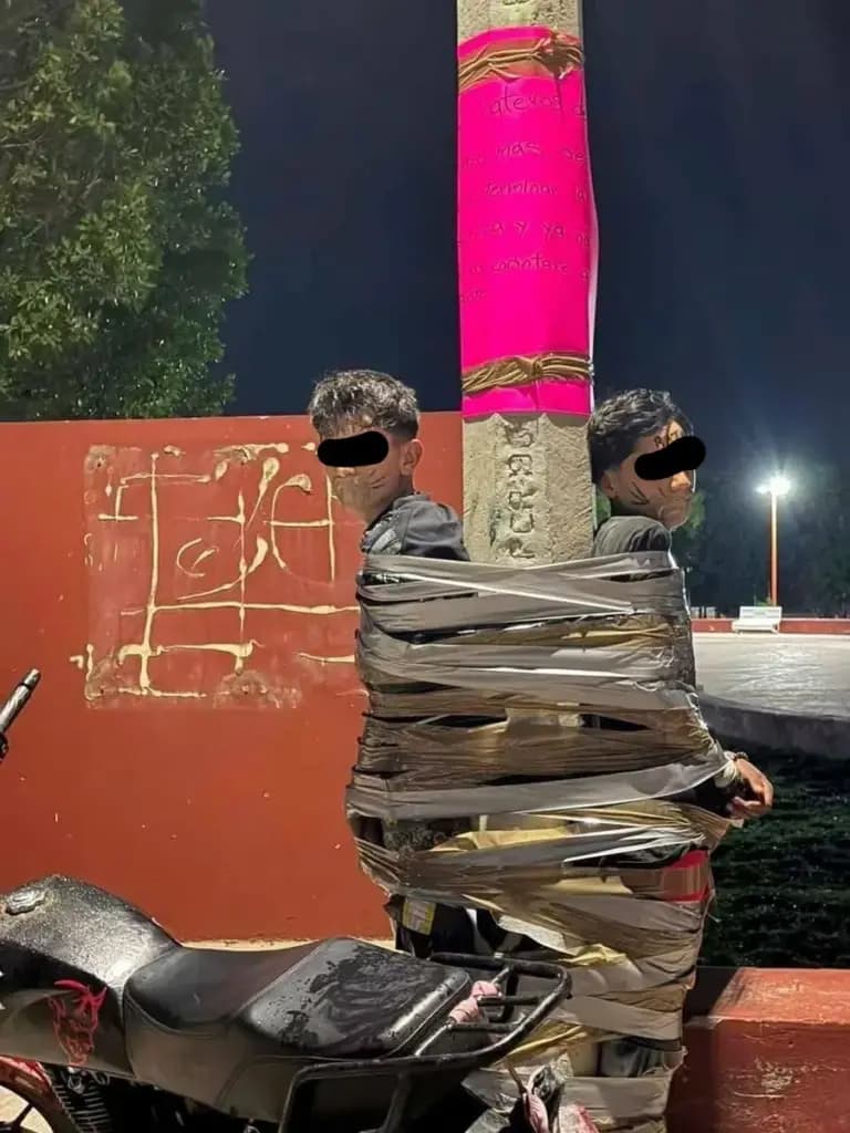 Mysterious ‘Mexican Batman’ fighting crime and duct taping suspects to street posts