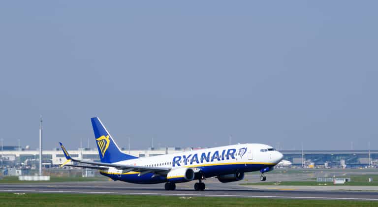 Ryanair issue summer holiday warning to travellers claiming seven airports ‘aren’t ready’ Ryanair issue summer holiday warning to travellers claiming seven airports ‘aren’t ready’