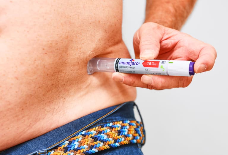 Weight-loss injections suspected to be linked to hundreds of deaths Weight-loss injections suspected to be linked to hundreds of deaths