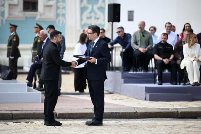Burnham to Hand Ukraine Long-Range Missile Blueprints on First Kyiv Trip Burnham to Hand Ukraine Long-Range Missile Blueprints on First Kyiv Trip