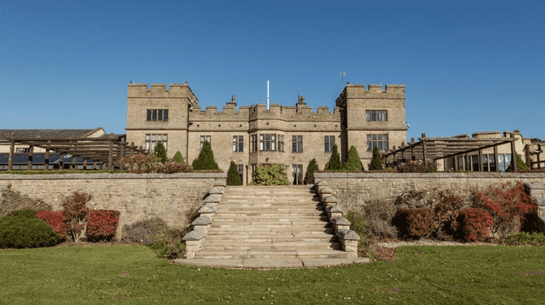 Shoppers rush to swipe up all-inclusive deal at one of England’s most beautiful hotels Shoppers rush to swipe up all-inclusive deal at one of England’s most beautiful hotels