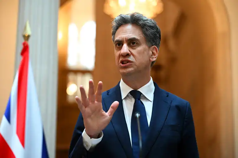 Ed Miliband says Israeli settlers are committing ‘ethnic cleansing’ in West Bank Ed Miliband says Israeli settlers are committing ‘ethnic cleansing’ in West Bank