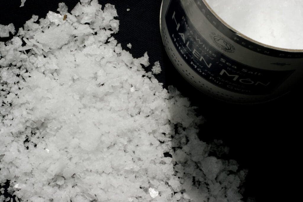 UK households urged to place bowls of salt by windowsills as we enter Autumn
