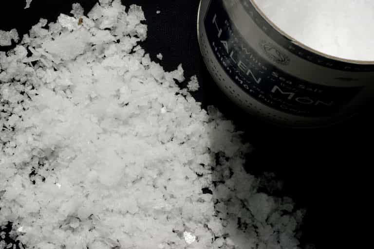 UK households urged to place bowls of salt by windowsills as we enter Autumn UK households urged to place bowls of salt by windowsills as we enter Autumn
