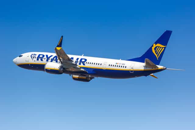 Ryanair flight from UK airport declares mid-air emergency moments after take-off Ryanair flight from UK airport declares mid-air emergency moments after take-off